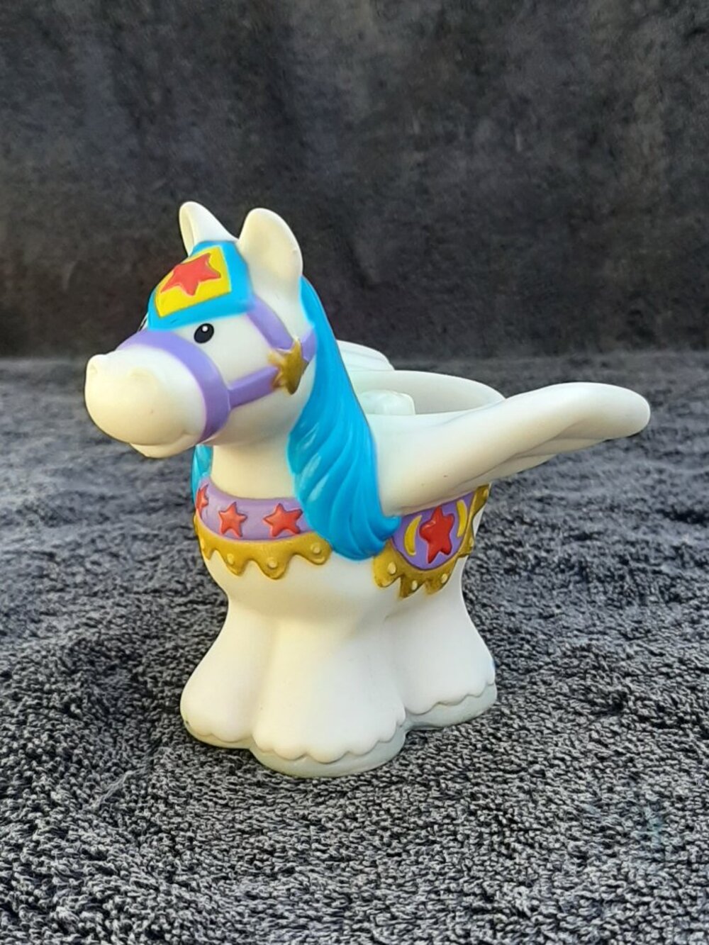 Fisher Price Princess Castle White Pegasus Blue Mane